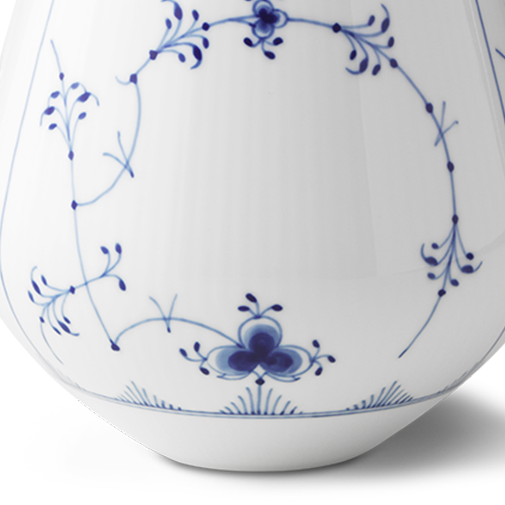 Zoom billed af Musselmalet Riflet Vase, medium 15 cm